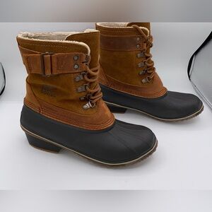 Sorel NL2125 Winter Fancy Lace II Brown Suede/Rubber Waterproof Boots Sz 8  AA12